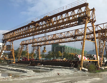 門式提梁機(jī)